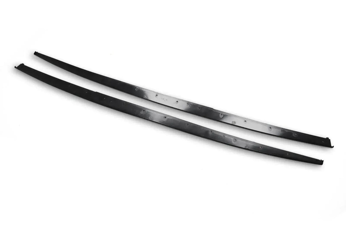 Fényes fekete oldalsó szoknya lapok átlósan fotózva, 2 db (MP Style) – BMW F30