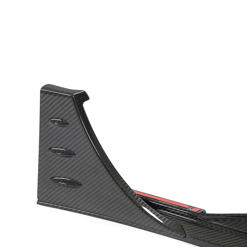 Close-up of side skirt rear endplate with three slots (Euro V1 Style) – Audi RS6 C8 / RS7 C8
