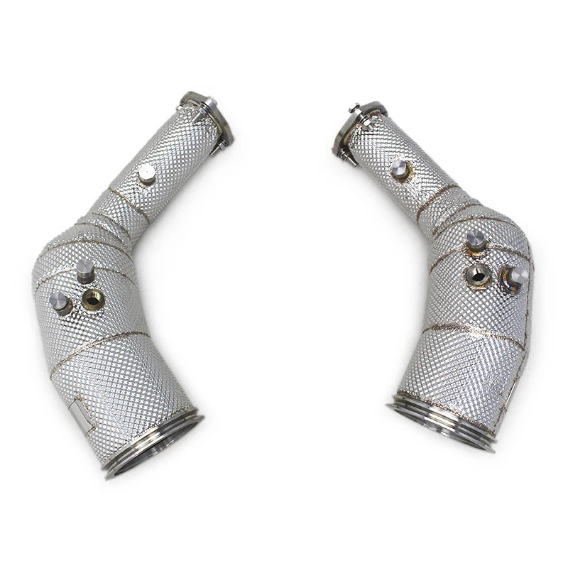 Katalizátor nélküli downpipe pár hővédővel, tükrözve egymás mellett – Audi RS6 C8 / RS7 C8