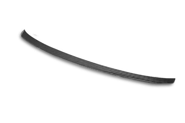 Twill szövésű egyrészes carbon csomagtérajtó spoiler, felső 3/4-es nézet (MSY Style) – Audi RS6 Avant C8