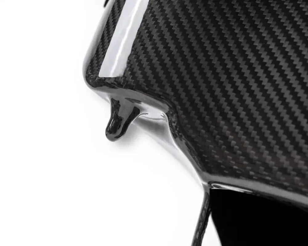 Close-up of the carbon airbox lid edge and weave – BMW F30 340i / F32 440i