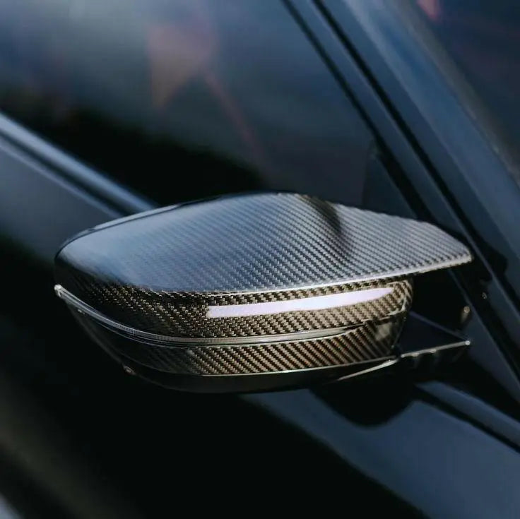 Black carbon fiber tükörház borítás bmw m3 kipufogó rendszerhez fényes fehér csíkkal